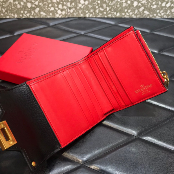 [FREE SHIPPING] VALENTINO ROCKSTUD WALLET