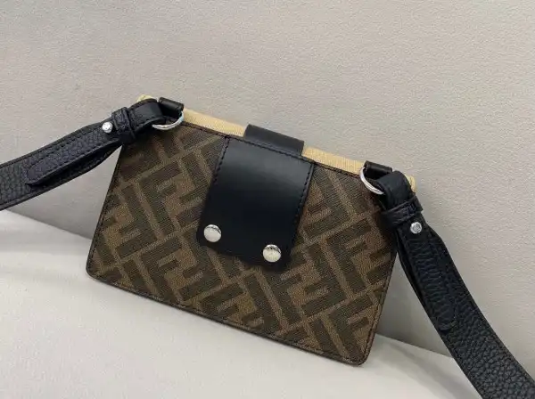 FENDI BAGUETTE