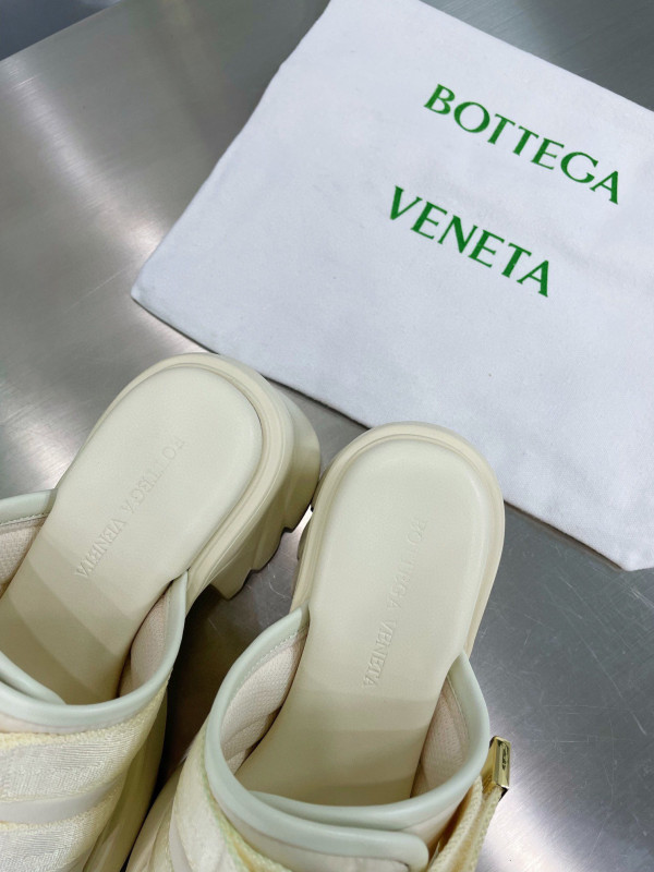 HOT SALE BOTTEGA VENETA Flash