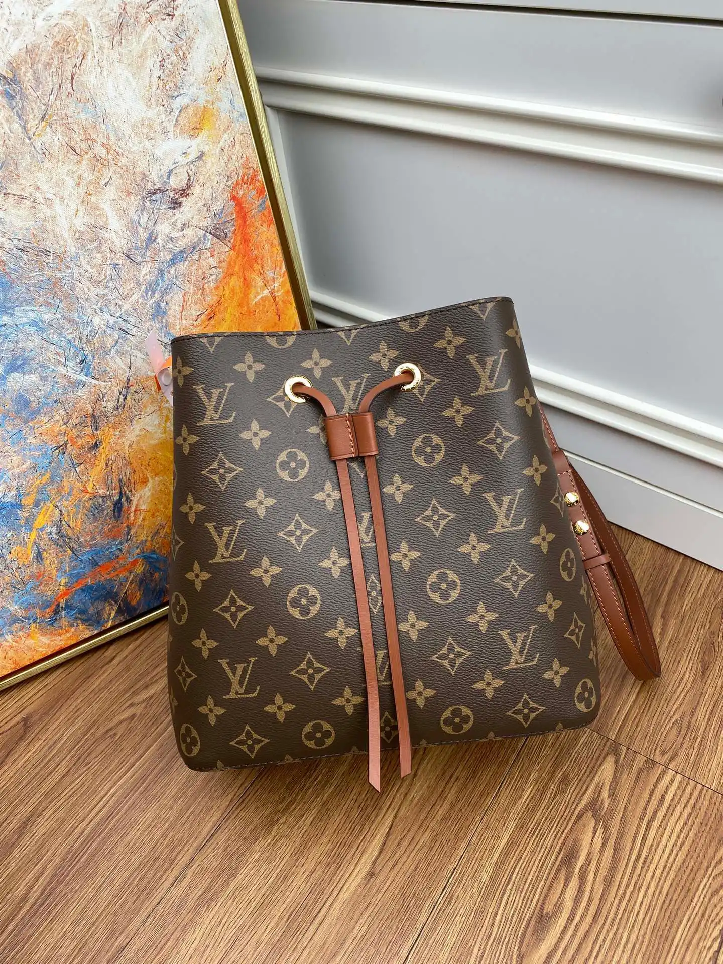 First bag ru LOUIS VUITTON NÉONOÉ