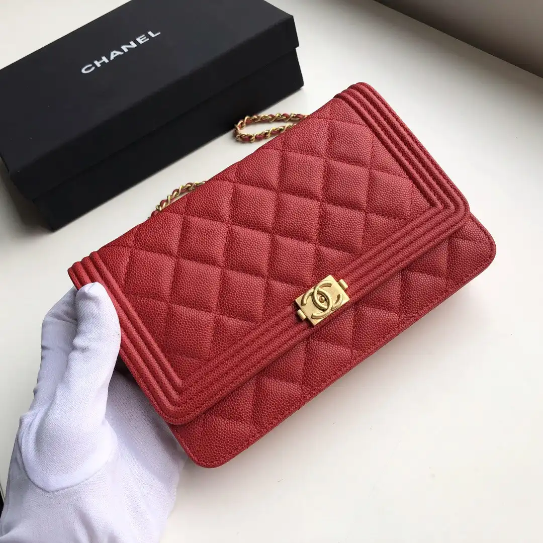 CHANEL CHAIN WALLET