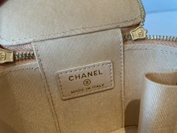 CHANEL VANITY CASE