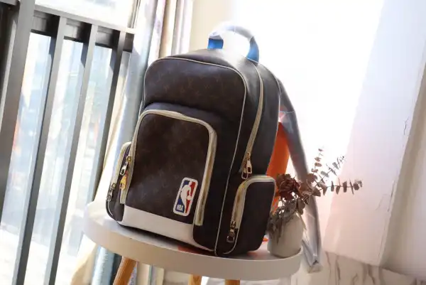 Frstbag ru LOUIS VUITTON LVXNBA BACKPACK