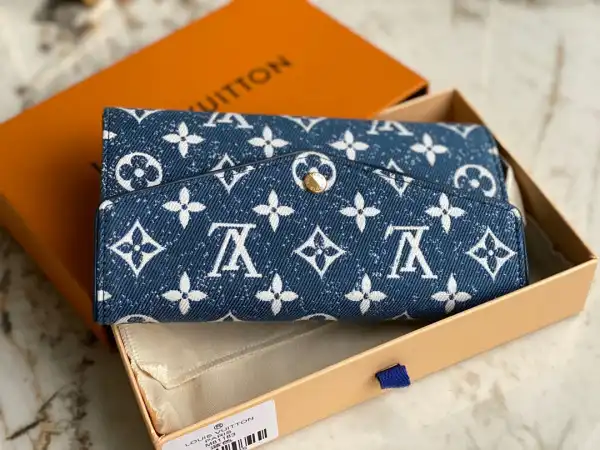 Louis Vuitton SARAH WALLET