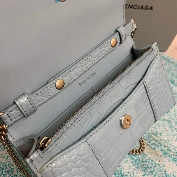 Yupoo bagsoffer BALENCIAGA  HOURGLASS CHAIN BAG