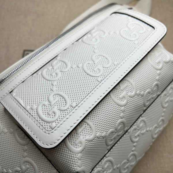 HOT SALE Gucci GG embossed belt bag