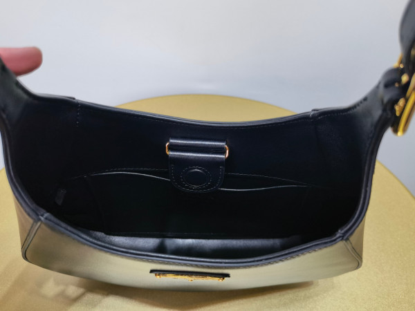 HOT SALE Prada Leather shoulder bag