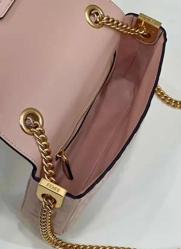 FENDI BAGUETTE CHAIN MIDI 397B98-24*14*7CM