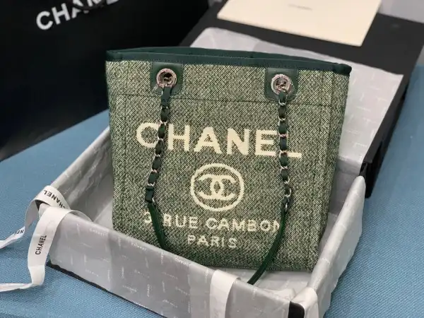 CHANEL SHOPPING BAG