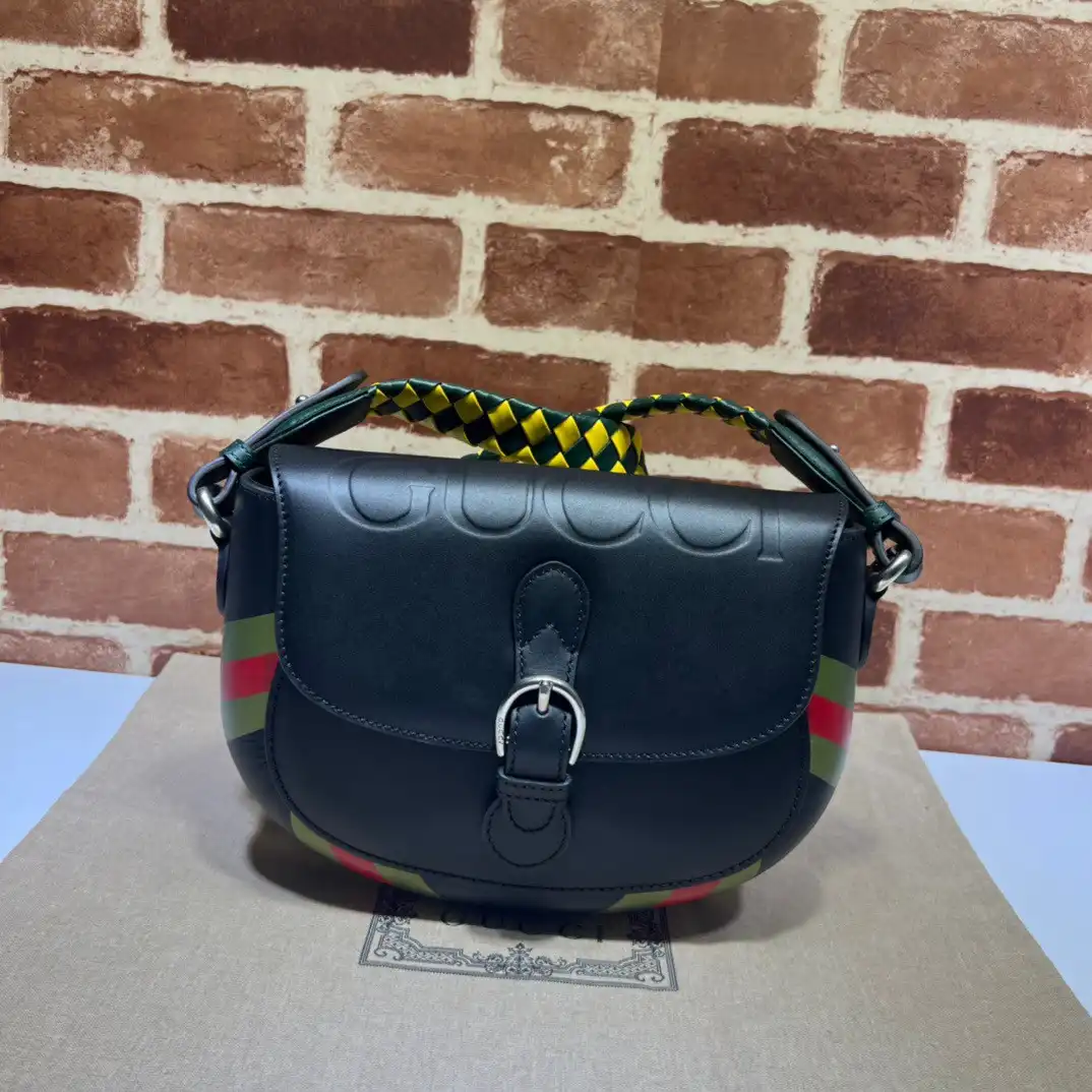 Cheap Gucci Small shoulder bag with logo