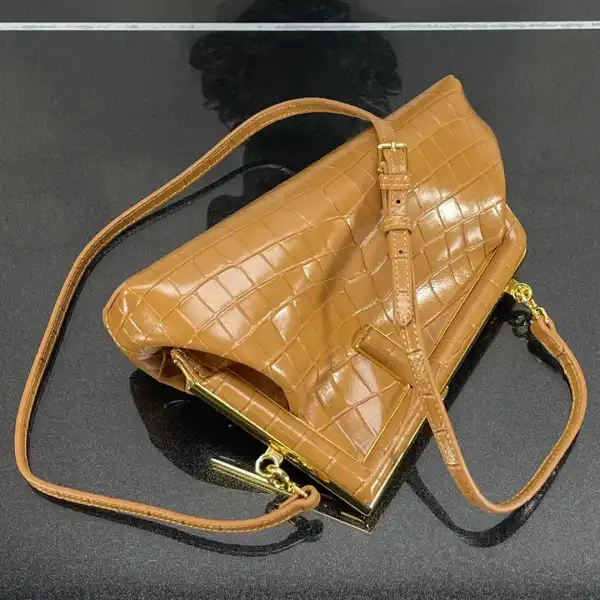 Yupoo bagsoffer FENDI FIRST