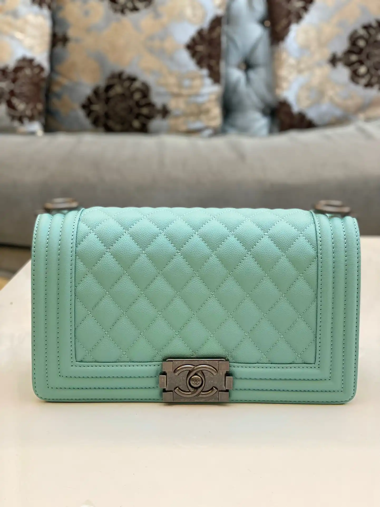 CHANEL BOY BAG 25CM