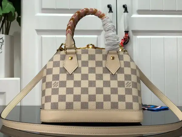 Louis Vuitton ALMA BB