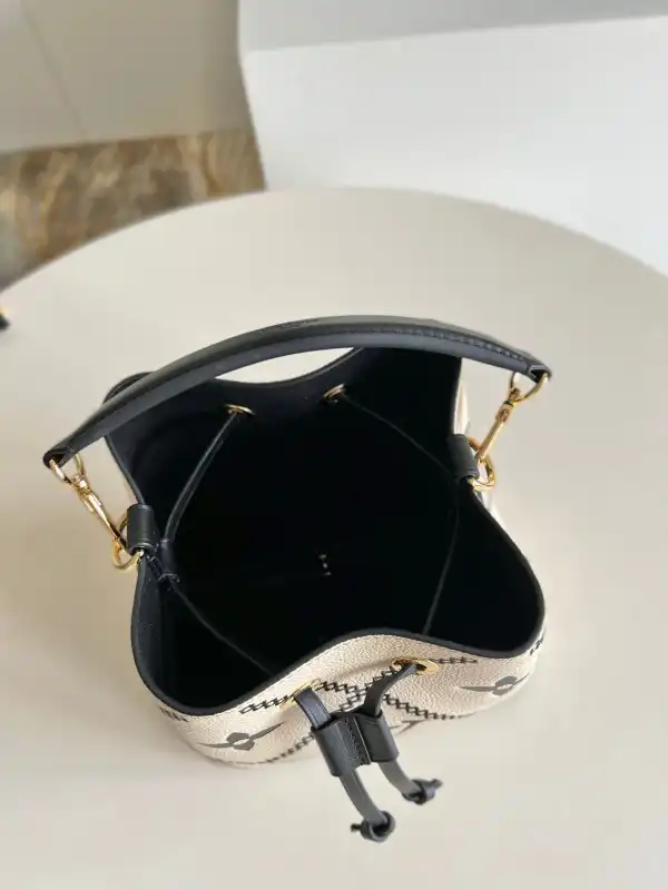 Rep LOUIS VUITTON NÉONOÉ BB