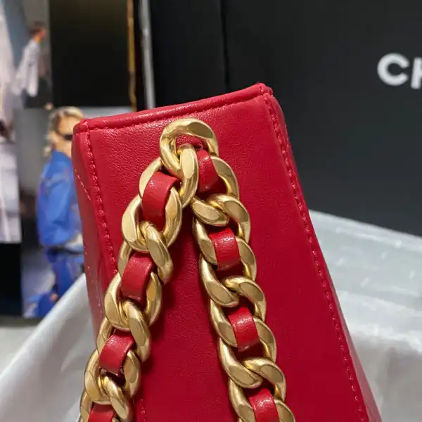 CHANEL HIPPIE BAG