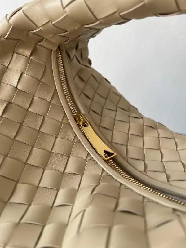 First Bag Ru BOTTEGA VENETA Teen Jodie