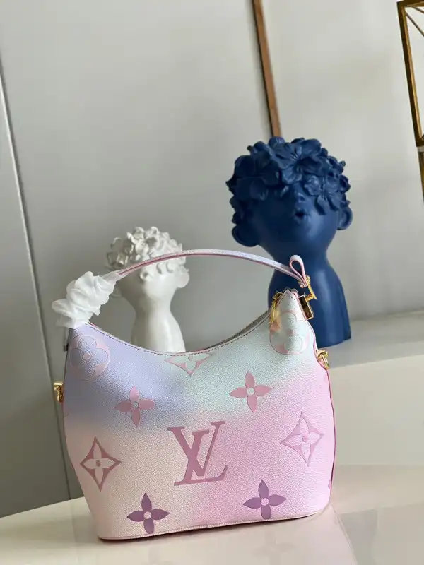 LOUIS VUITTON MARSHMALLOW