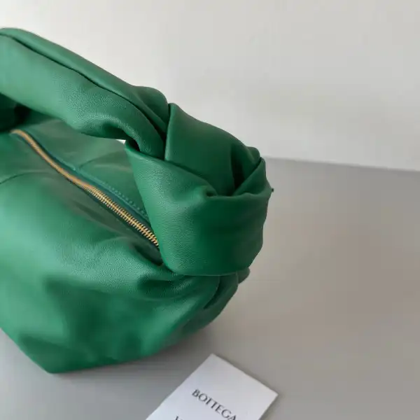 First Bag Ru BOTTEGA VENETA MINI DOUBLE KNOT