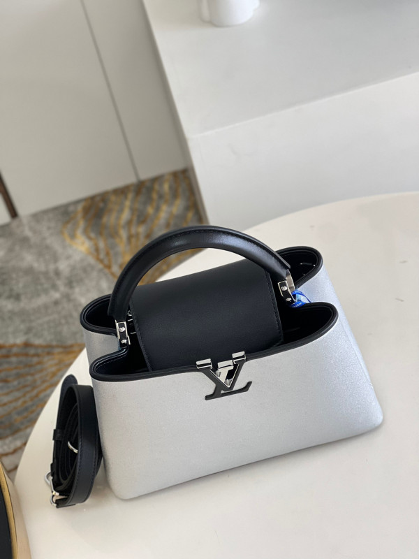 [FREE SHIPPING] LOUIS VUITTON CAPUCINES BB