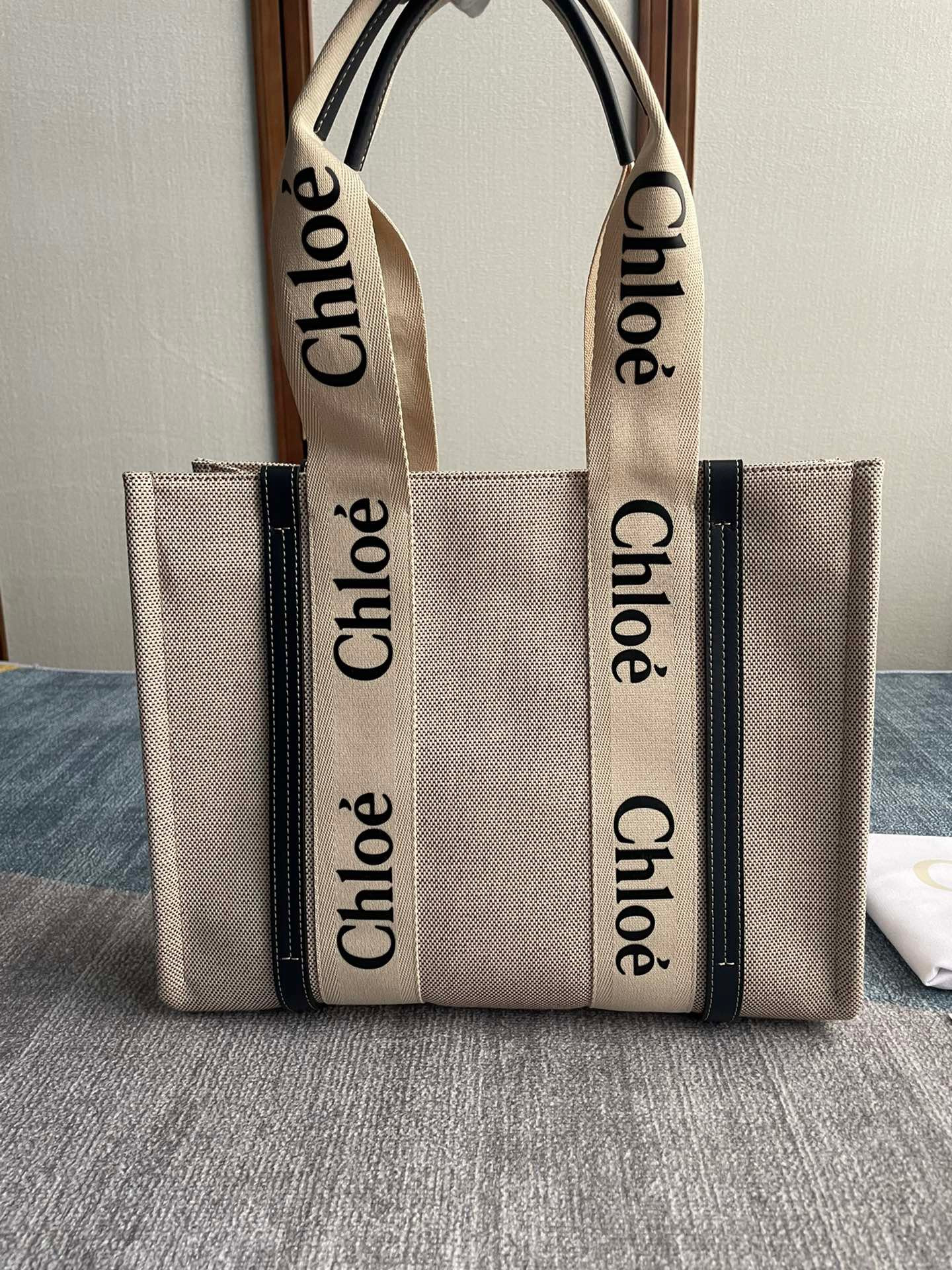 HOT SALE CHLOÉ MEDIUM WOODY TOTE BAG