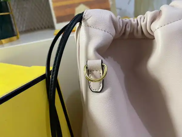 First bag ru FENDI PACK MEDIUM POUCH