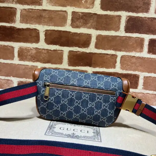 Frstbag ru Gucci Belt bag with Interlocking G