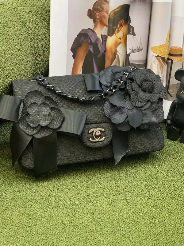 First bag ru CHANEL CHANELASSIC HANDBAG