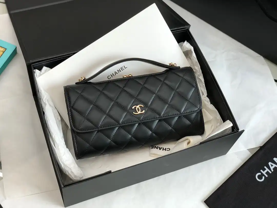 CHANEL FLAP PHONE HOLDER WITH CHAIN