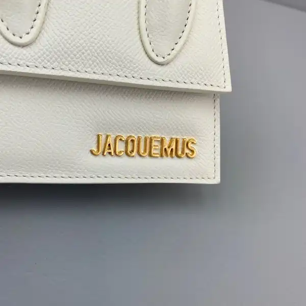 JACQUEMUS Le Chiquito Mini Bag