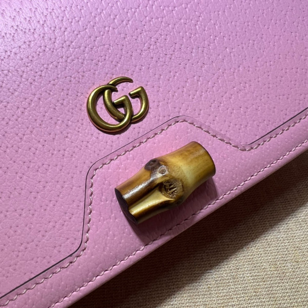 HOT SALE Gucci Diana mini bag with bamboo