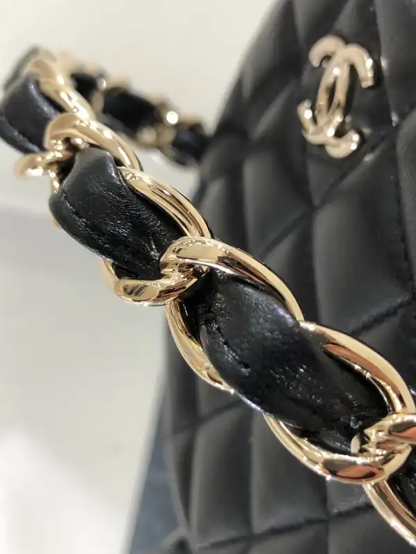 CHANEL CHANELUTCH WITH CHAIN