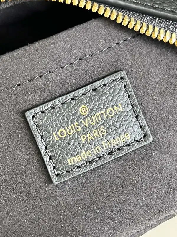 LOUIS VUITTON BAGATELLE