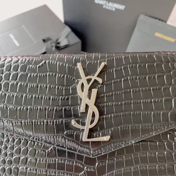 First bag ru YSL UPTOWN POUCH