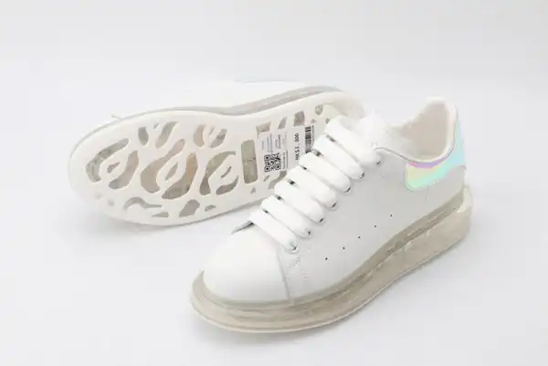 First bag ru ALEXANDER MCQUEEN Oversized Sneaker