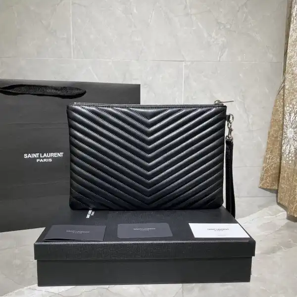 Bagsoffer YSL MONOGRAM CLUTCH