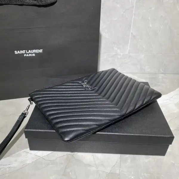 Bagsoffer YSL MONOGRAM CLUTCH