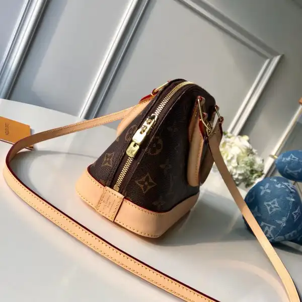 Frstbag ru Louis Vuitton ALMA BB