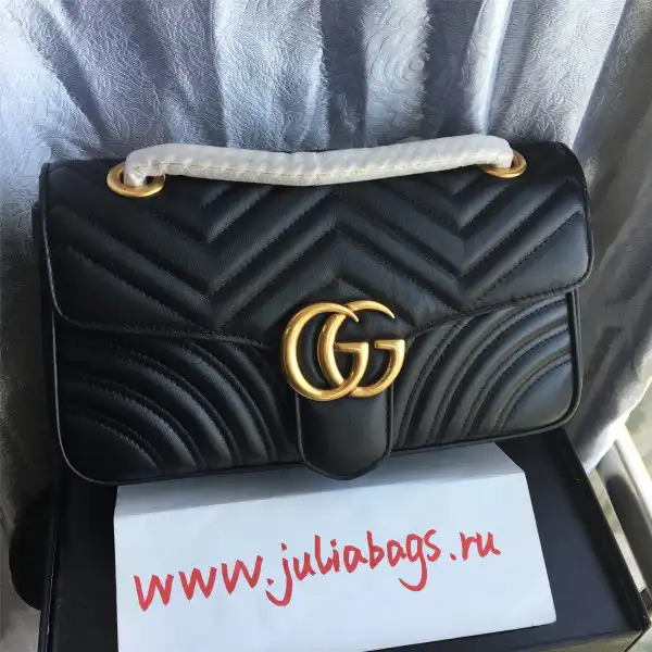 First Bag Ru Gucci GG Marmont 26CM