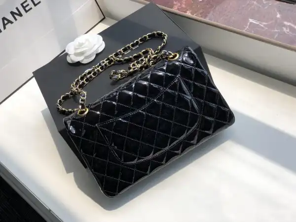 CHANEL FLAP BAG 2.55