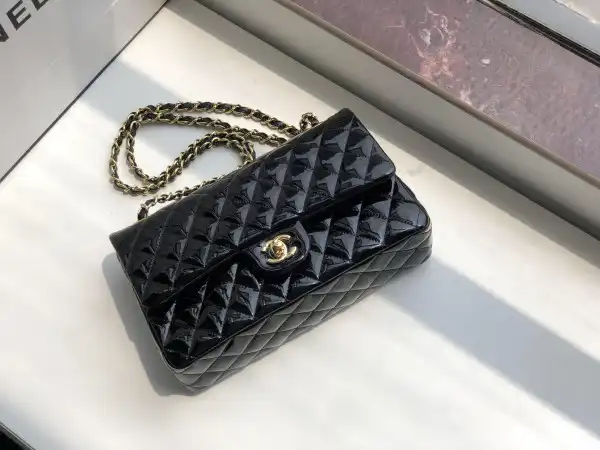 CHANEL FLAP BAG 2.55