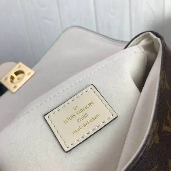 Affordable LOUIS VUITTON LOCKY BB