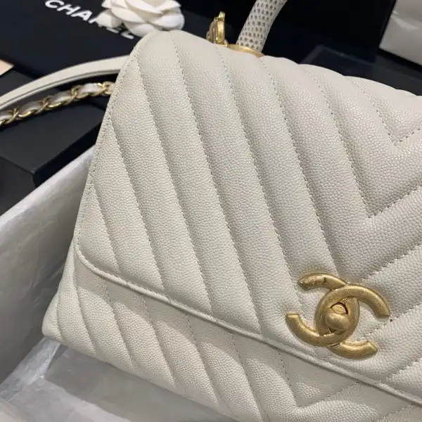 First bag ru CHANEL COCO HANDLE BAG 23 28cm