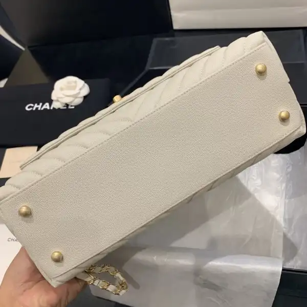 First bag ru CHANEL COCO HANDLE BAG 23 28cm