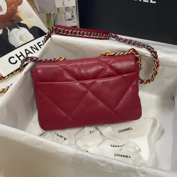 CHANEL 19 FLAP BAG