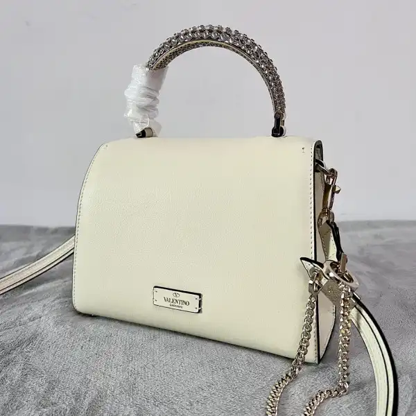 VALENTINO SMALL VSLING GRAINY CALFSKIN HANDBAG