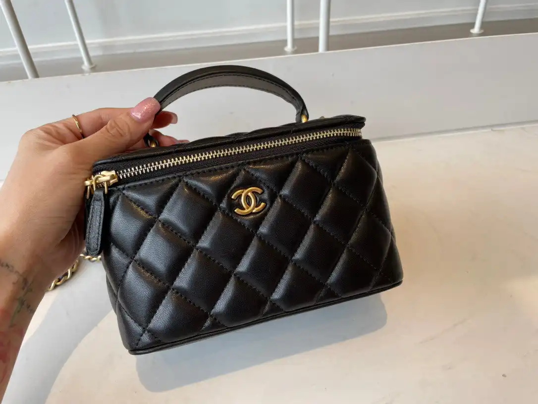 First Bag Ru CHANEL VANITY CASE