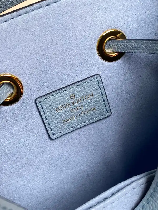 LOUIS VUITTON NÉONOÉ BB