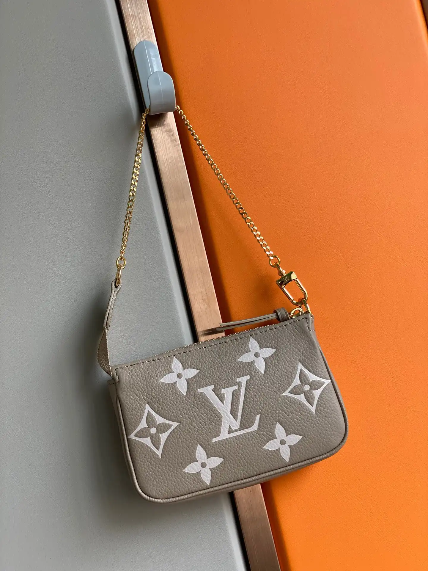 Cheap LOUIS VUITTON MINI POCHETTE ACCESSOIRES