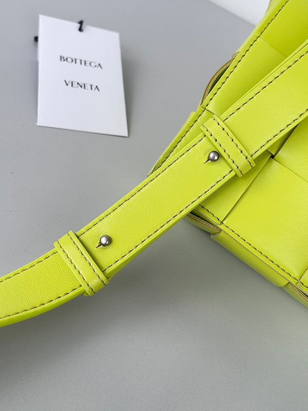 [FREE SHIPPING] BOTTEGA VENETA CASSETTE