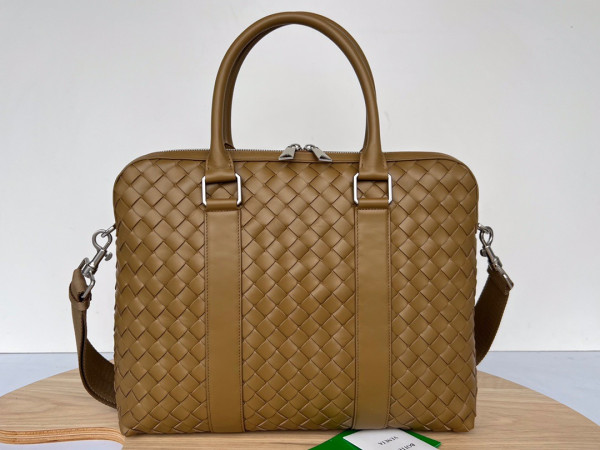 HOT SALE Bottega Veneta Slim Intrecciato Briefcase